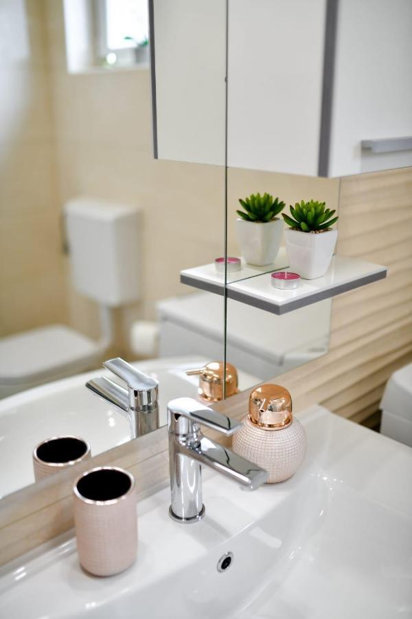 Family Apartment Amare ซาดาร์ ภายนอก รูปภาพ