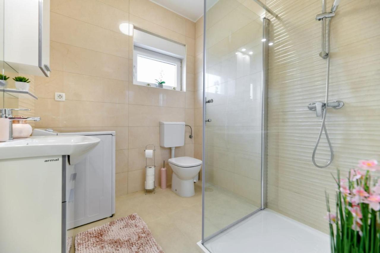 Family Apartment Amare ซาดาร์ ภายนอก รูปภาพ